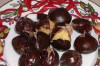 How to Roast Chestnuts in the Oven Thumbnail of How to Roast Chestnuts in the Oven
