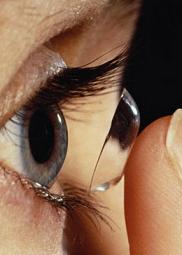 how to use contact lens