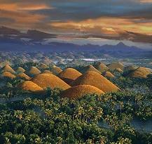 chocolate hills in bohol philippines