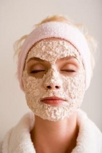 oatmeal to expoliate face skin