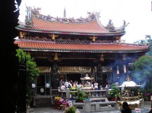 Dragon Mountain Temple in Taiwan